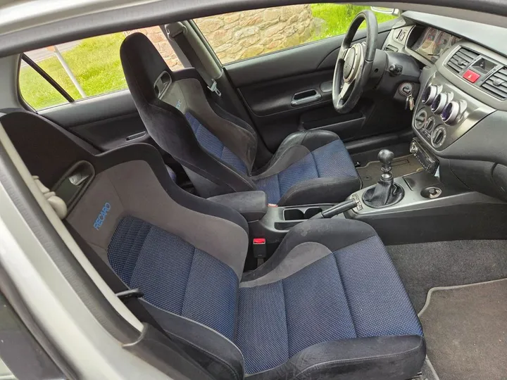 Mitsubishi Lancer