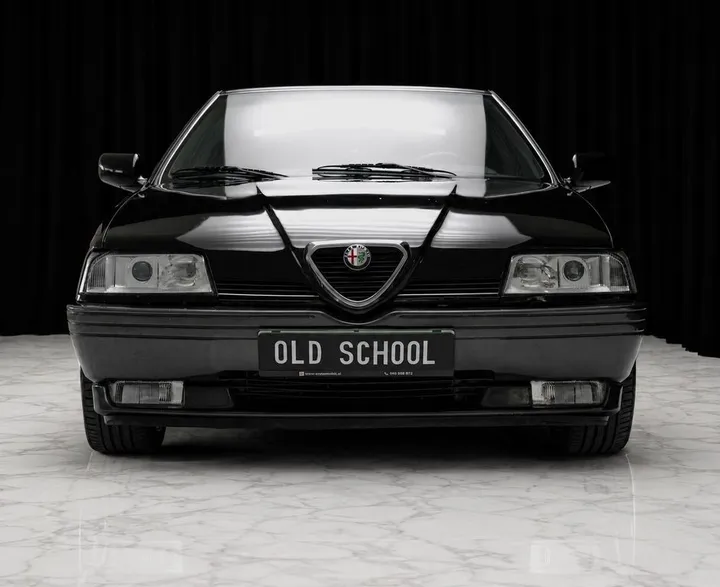 Alfa Romeo 164