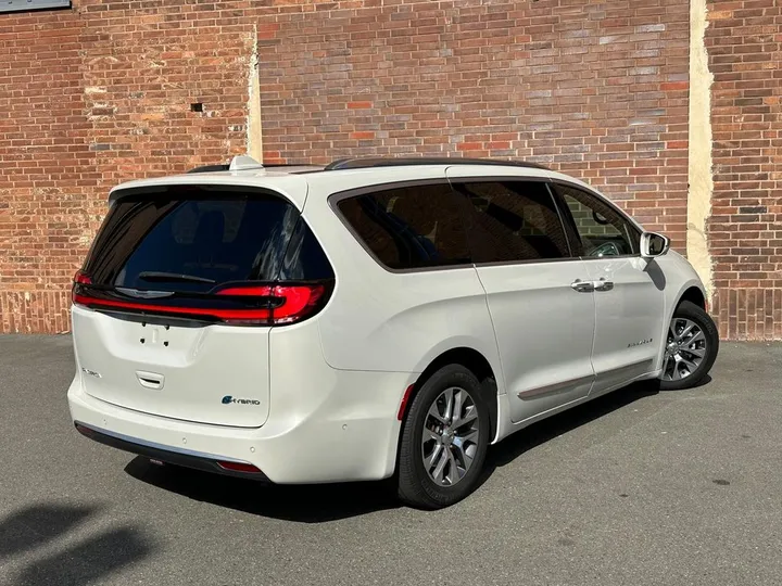 Chrysler Pacifica