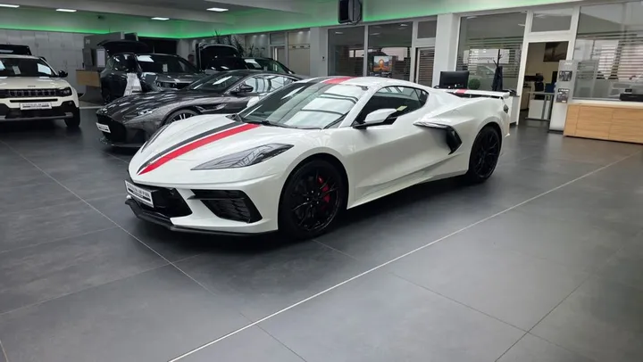 Corvette C8
