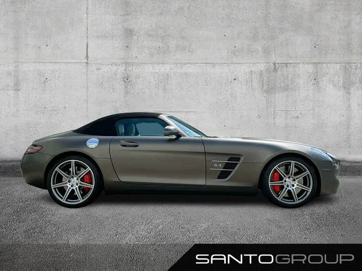Mercedes-Benz SLS AMG