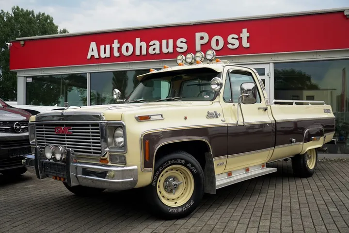 GMC Sierra