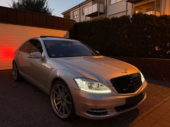 Mercedes-Benz S 500