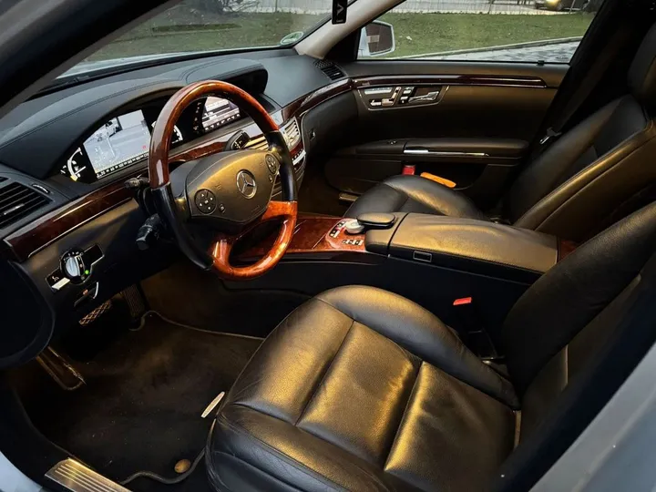 Mercedes-Benz S 500
