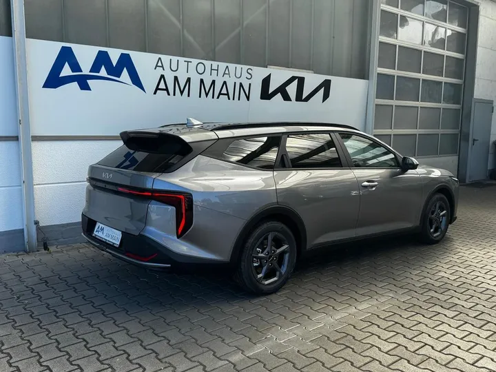 Kia K4
