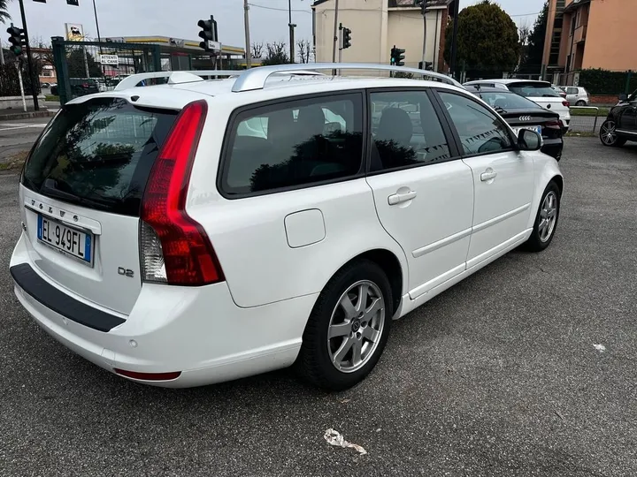 Volvo V50