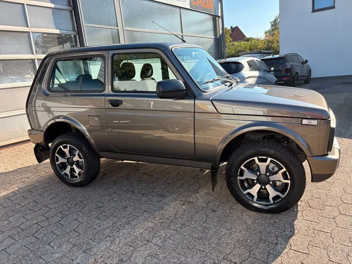 Lada Niva