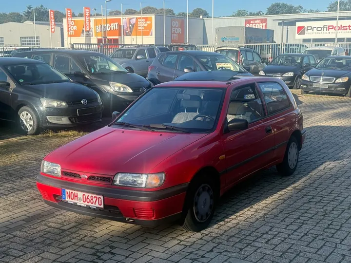 Nissan Sunny
