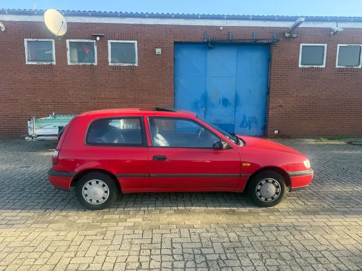 Nissan Sunny