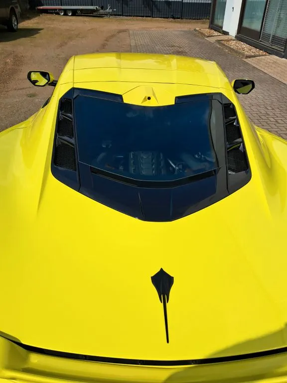 Corvette C8