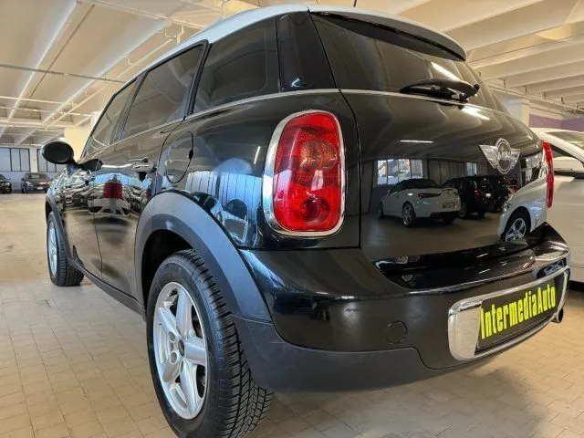 MINI One D Countryman