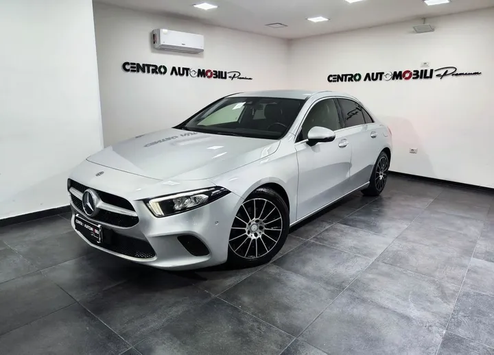 Mercedes-Benz A 200