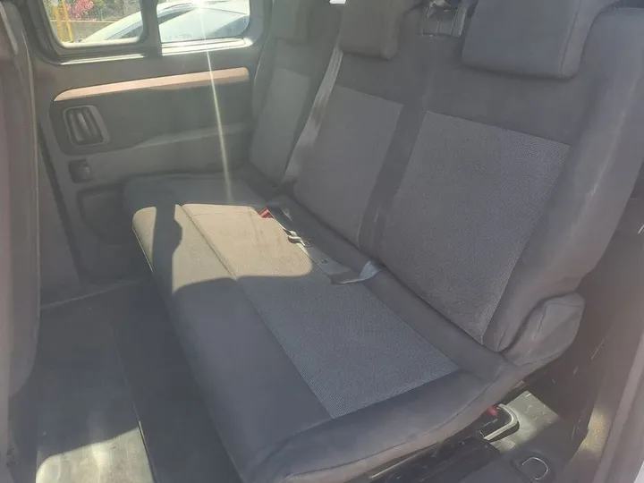 Peugeot Traveller