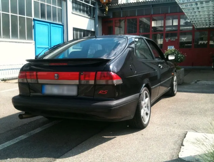 Saab 900