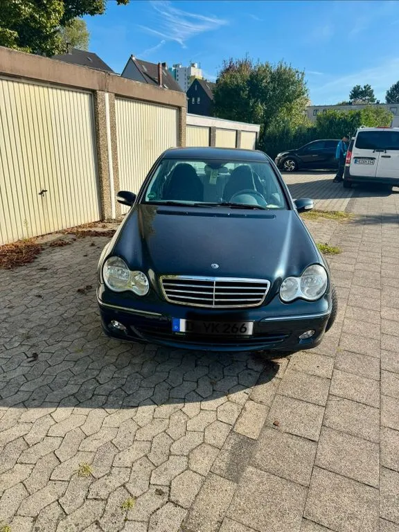 Mercedes-Benz C 180