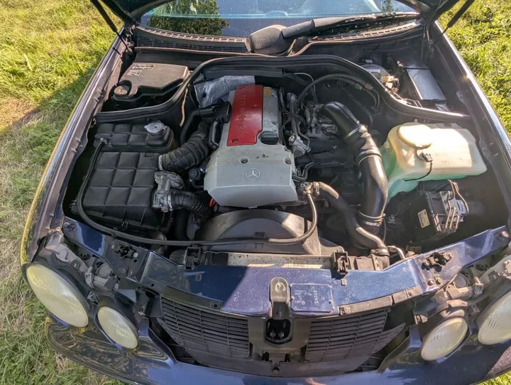 Mercedes-Benz CLK 230