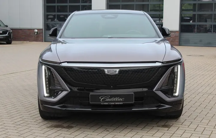 Cadillac LYRIQ