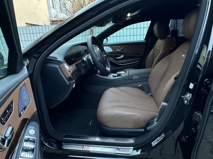 Mercedes-Benz S 600