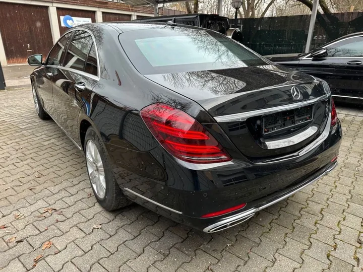 Mercedes-Benz S 600