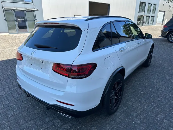 Mercedes-Benz GLC 220
