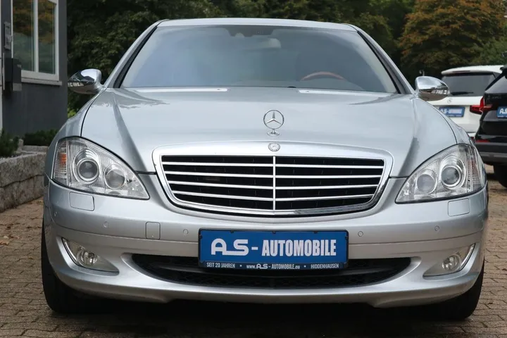 Mercedes-Benz S 320