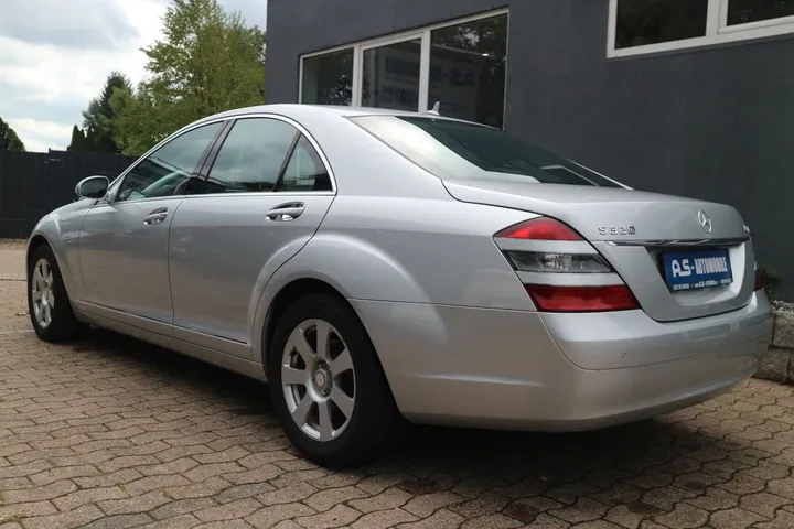 Mercedes-Benz S 320