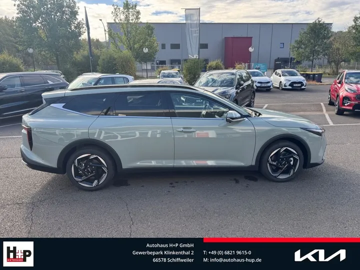 Kia K4