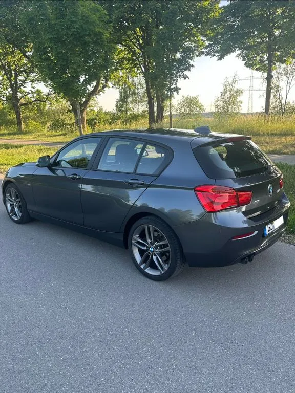 BMW 120
