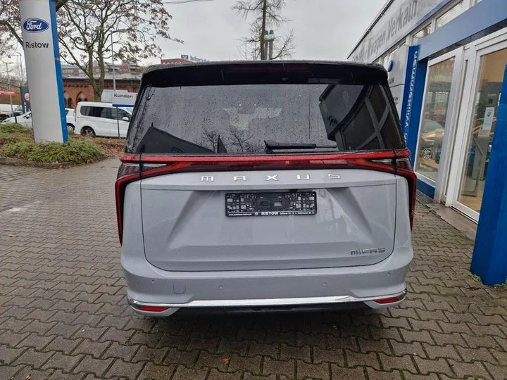 Maxus Mifa 9