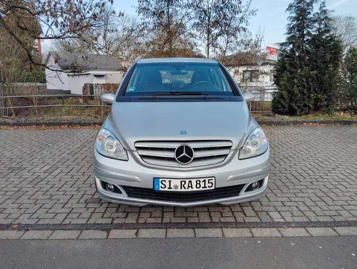Mercedes-Benz B 170