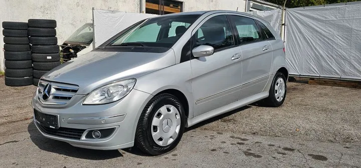 Mercedes-Benz B 170