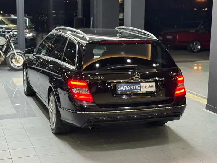 Mercedes-Benz C 200