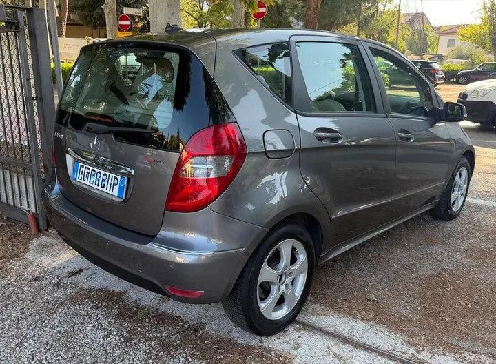 Mercedes-Benz A 160