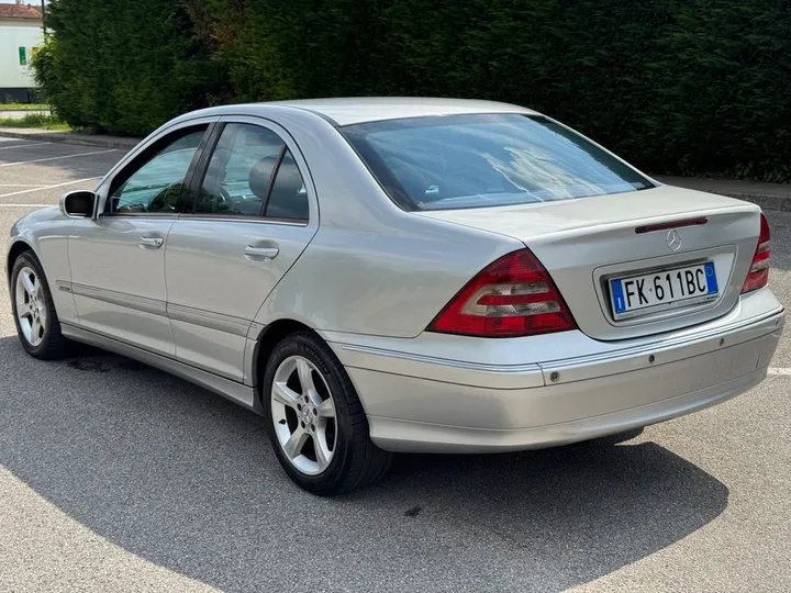 Mercedes-Benz C 270
