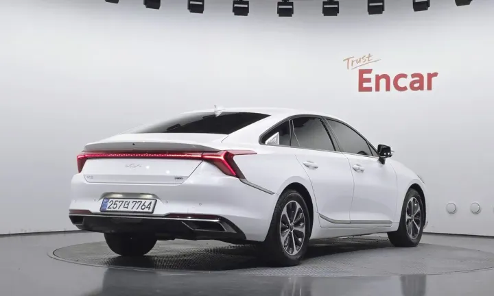 Kia K8
