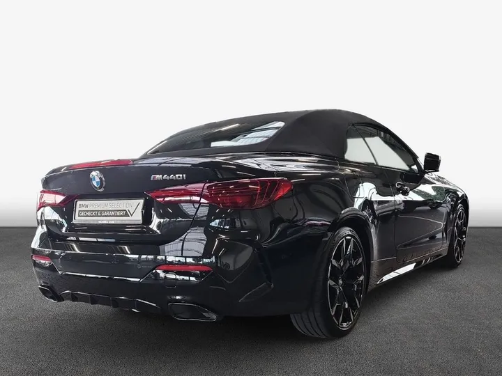 BMW M440