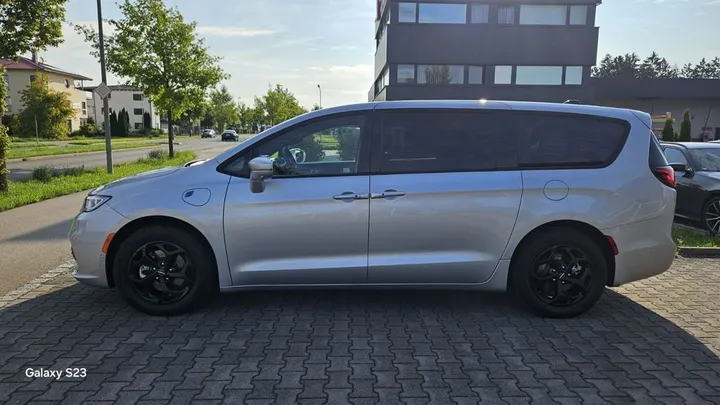 Chrysler Pacifica