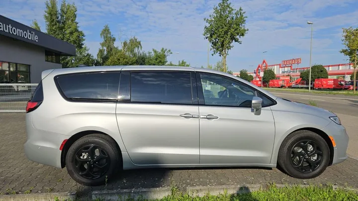 Chrysler Pacifica