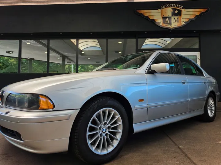BMW 530