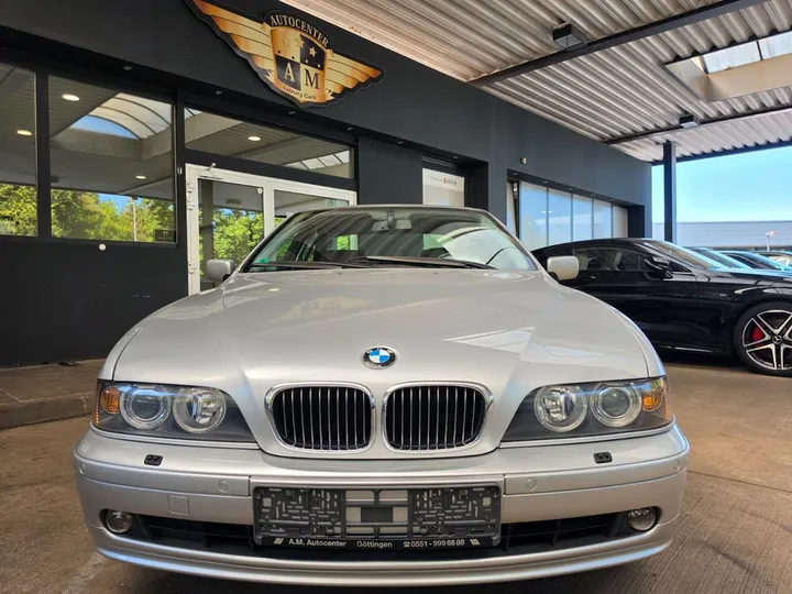 BMW 530