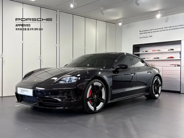 Porsche Taycan