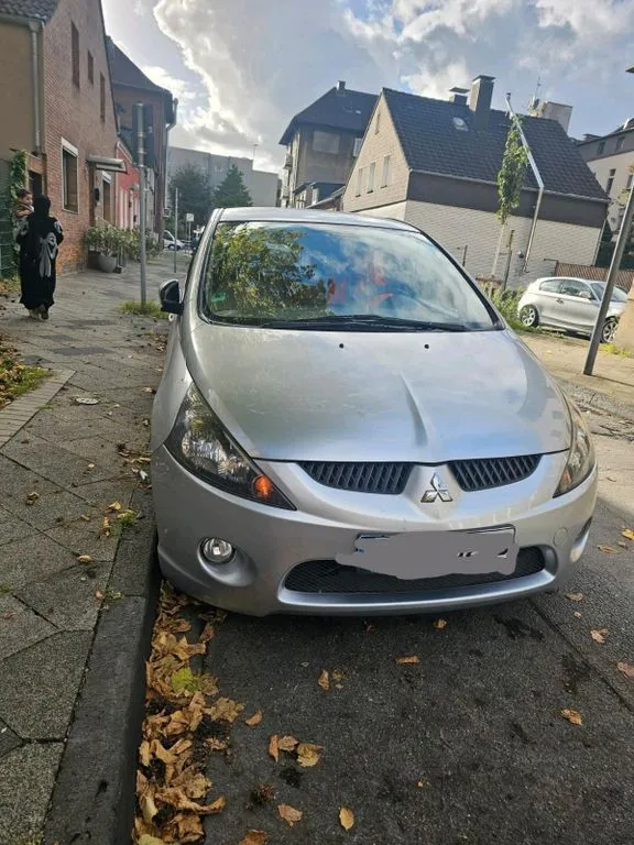 Mitsubishi Grandis