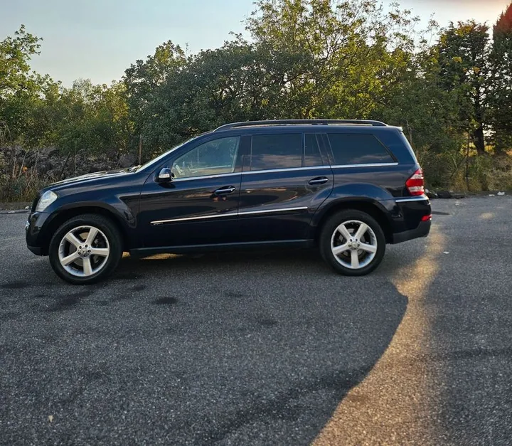 Mercedes-Benz GL 320