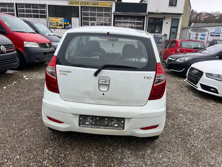 Hyundai i10