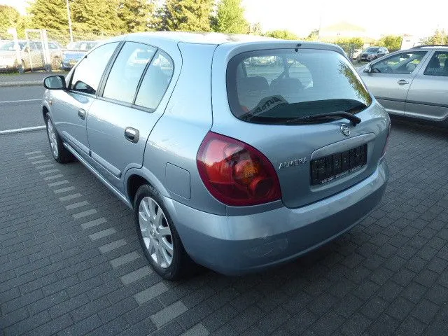 Nissan Almera