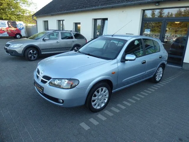 Nissan Almera