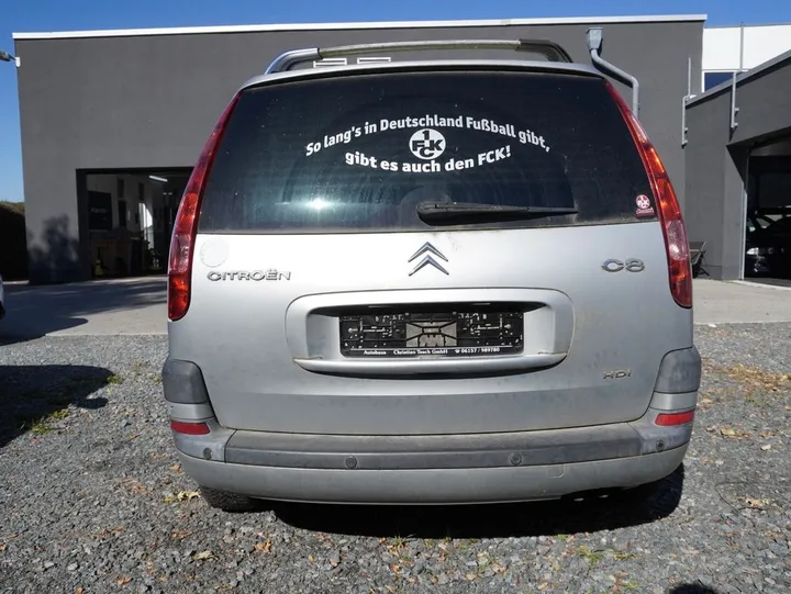 Citroën C8