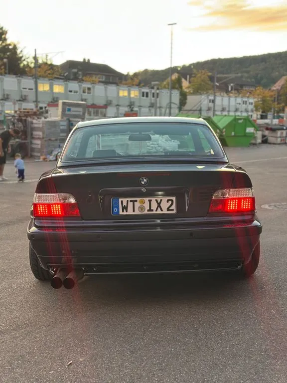 BMW 328