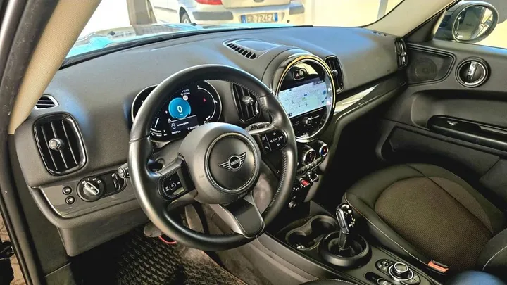 MINI One D Countryman