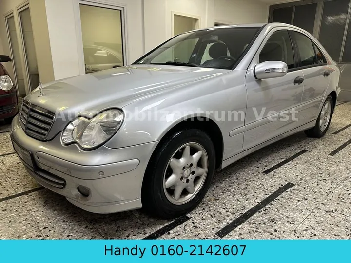 Mercedes-Benz C 220